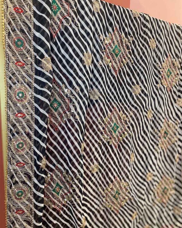 Leheriya Vintage Dupatta